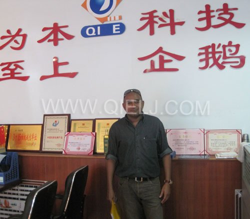 2011年7月25日，外國友人參觀考察我公司！明經(jīng)理等接待并陪同參觀！(圖1)