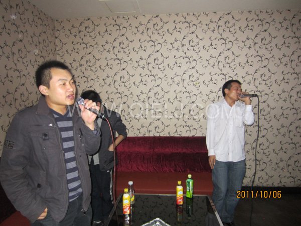 2011年10月，鄭州企鵝糧油機(jī)械有限公司--外貿(mào)部，十一國慶節(jié)團(tuán)體活動！(圖5)