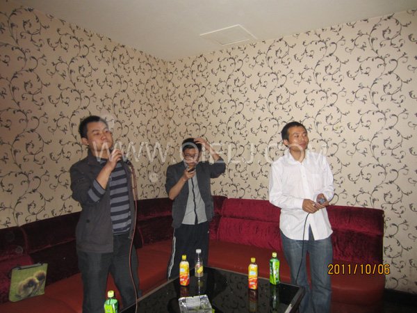 2011年10月，鄭州企鵝糧油機(jī)械有限公司--外貿(mào)部，十一國慶節(jié)團(tuán)體活動！(圖6)