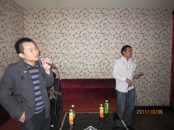 2011年10月，鄭州企鵝糧油機(jī)械有限公司--外貿(mào)部，十一國慶節(jié)團(tuán)體活動！(圖8)